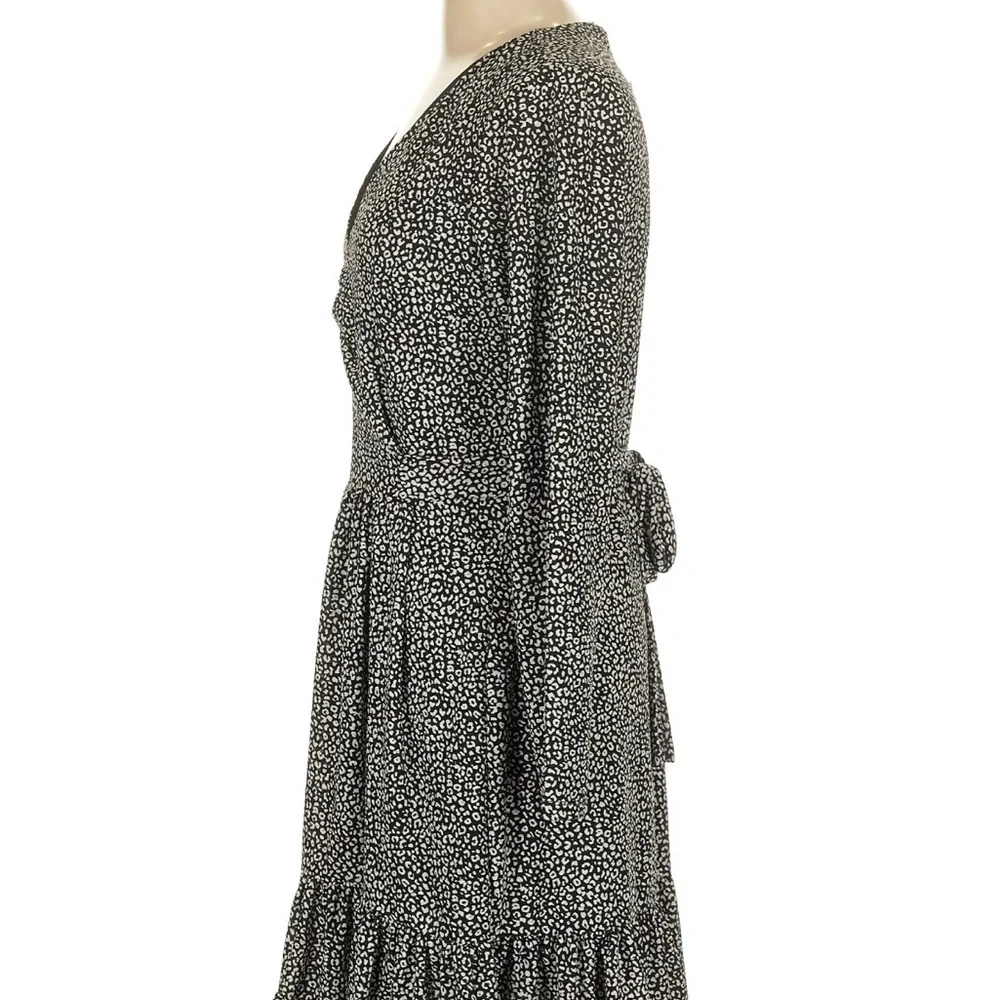 NWT Michael Kors Black and White Wrap Dress - Picture 4 of 6